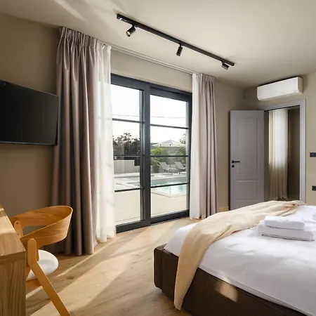 Luxury Madora With Pool In Porec, Istria * Kirmenjak
